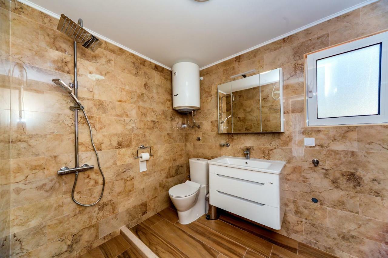Sole Mar Apartment Sutomore